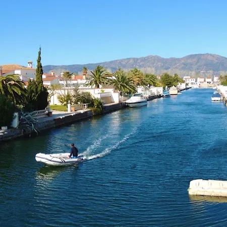 Star Port Moxo Empuriabrava